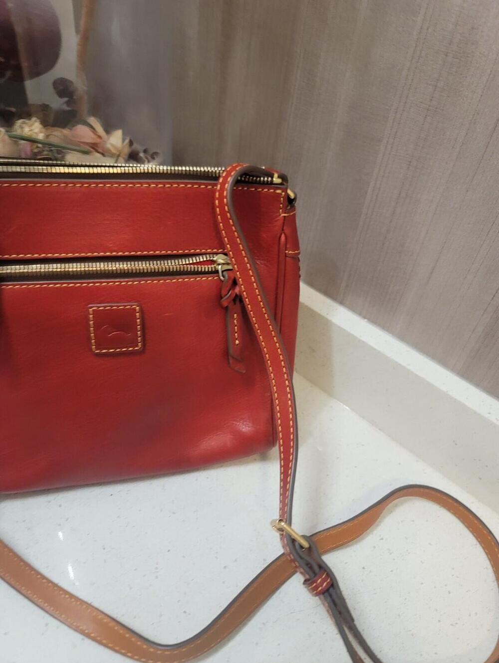 Dooney & Bourke Florentine Red Leather Buckle Pocket Zipper Crossbody Bag - Picture 4 of 7